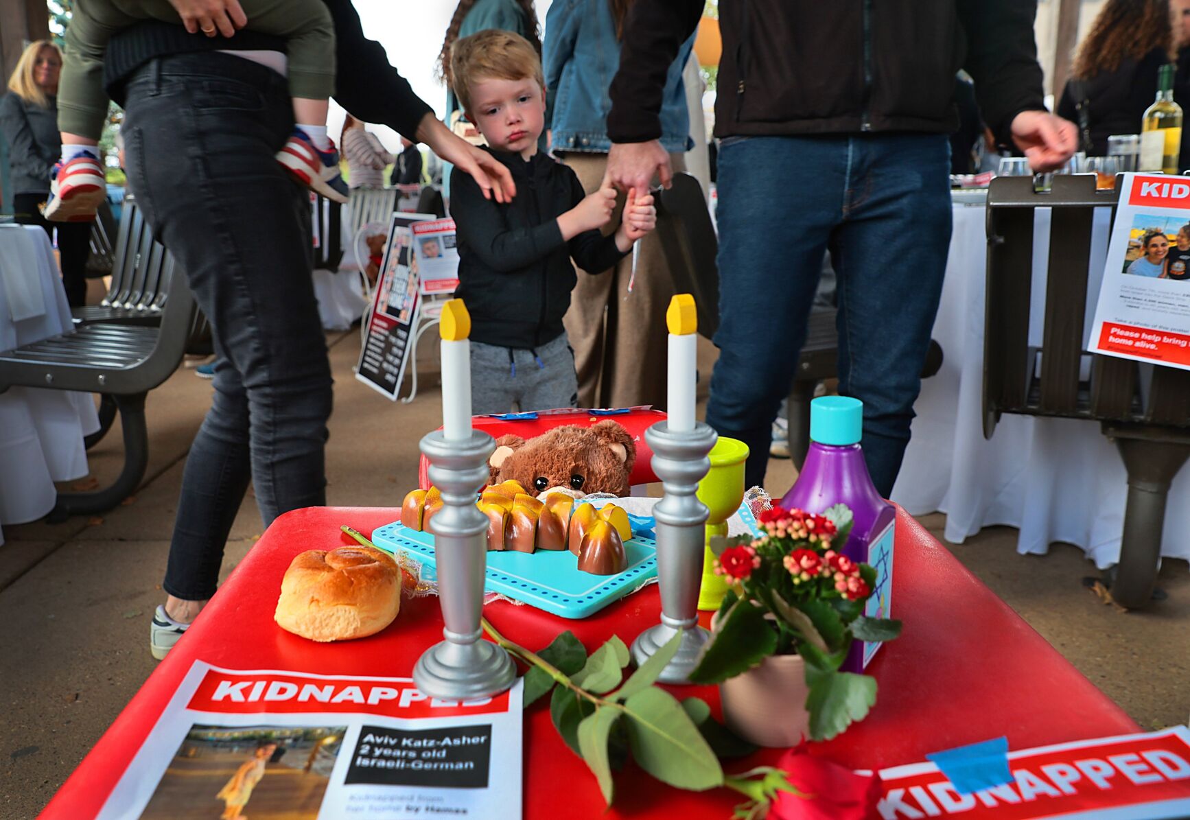 Empty Shabbat tables remember hostages